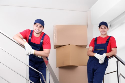 Local student moving service supporting a flat move in Elephant and Castle