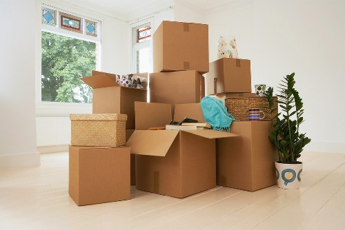 Local removal truck transport for residential and commercial moves