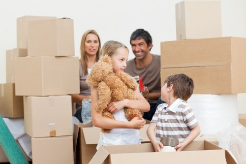Van transport for residential and commercial items around Elephant And Castle